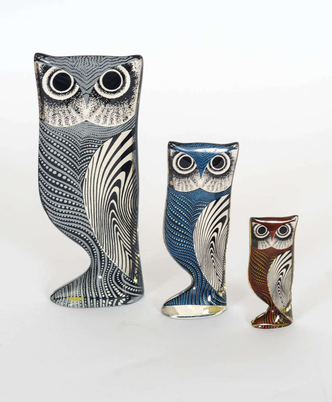 Mid-Century Modern Set of Five Lucite Owls Designed by Abraham Palatnik