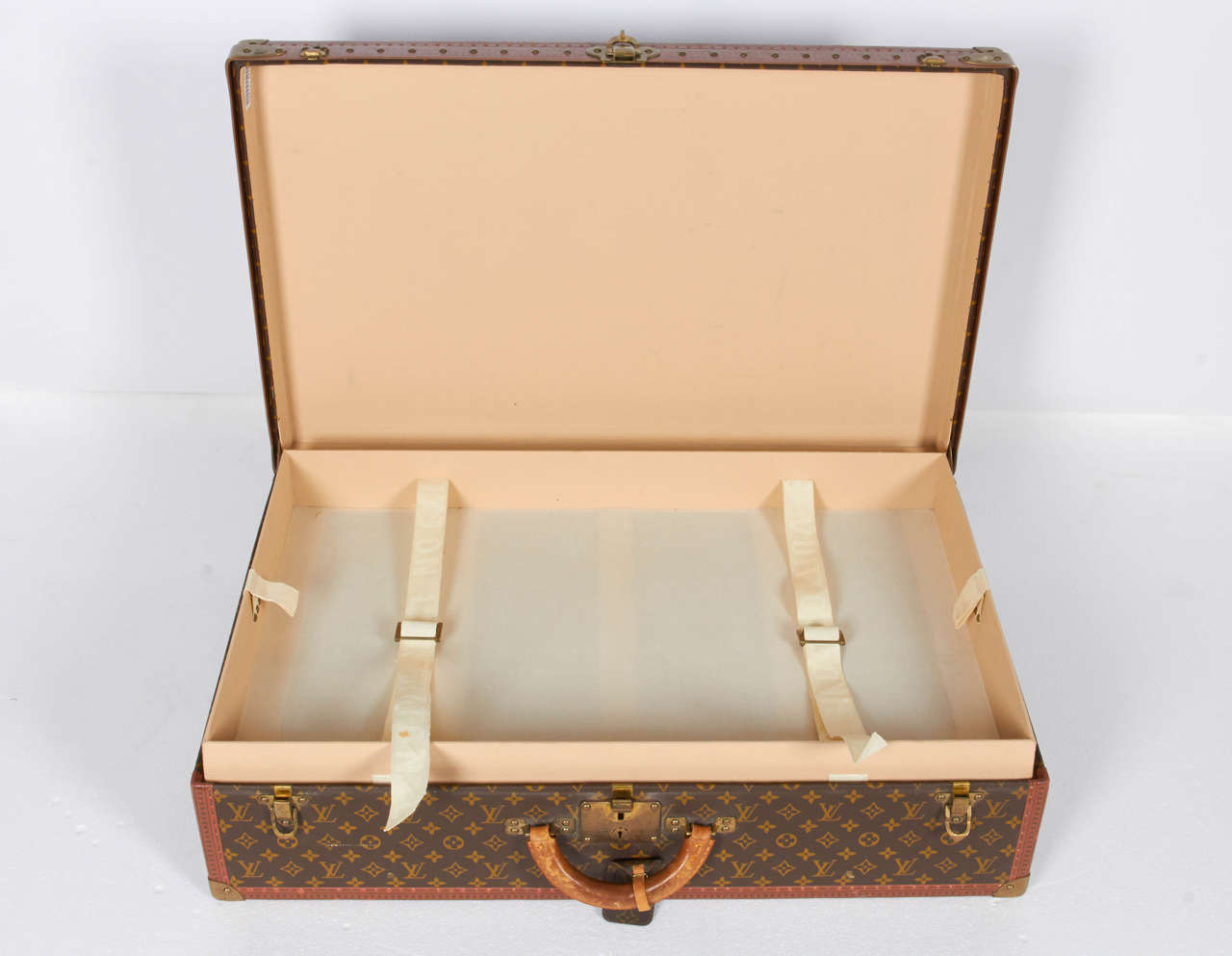 Pair of Vintage Louis Vuitton Alzer Suitcase Trunks 3