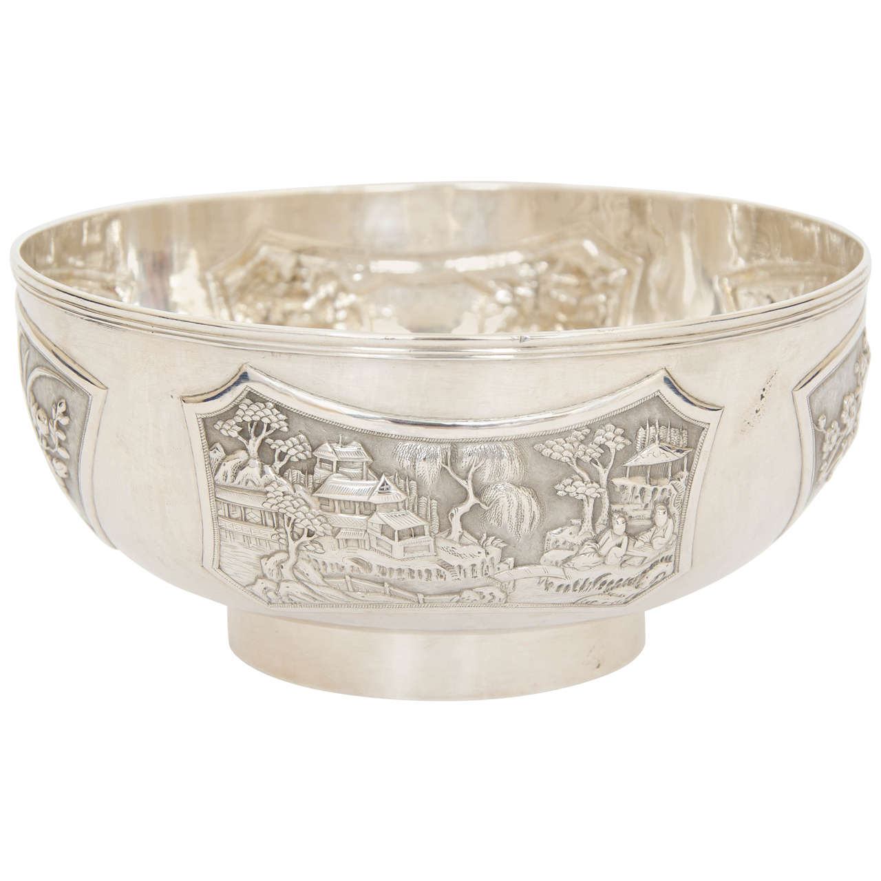 Chinese Export Silver Bowl with Floral and Figural Decoration