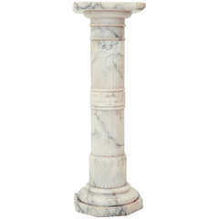 Italian pedestal