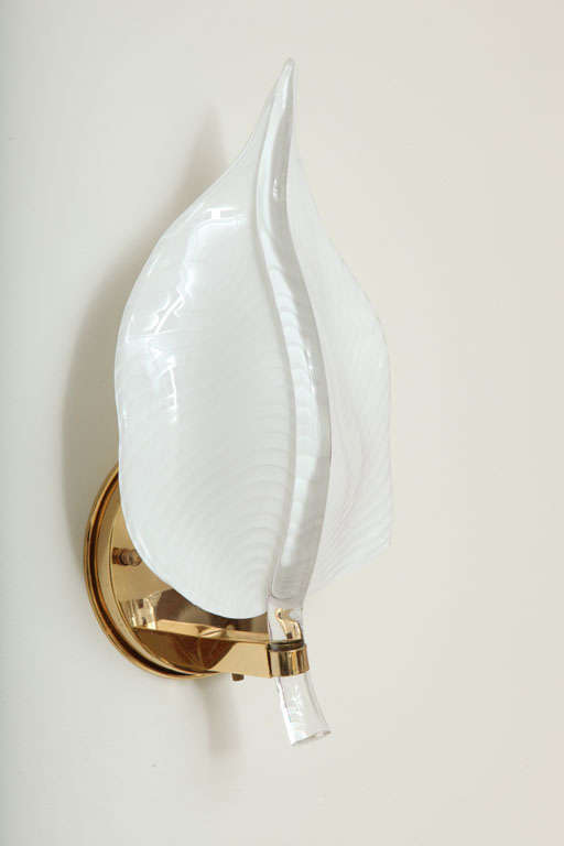 Pair of White Murano Glass Leaf and Brass Sconces, Italy In Excellent Condition In New York, NY