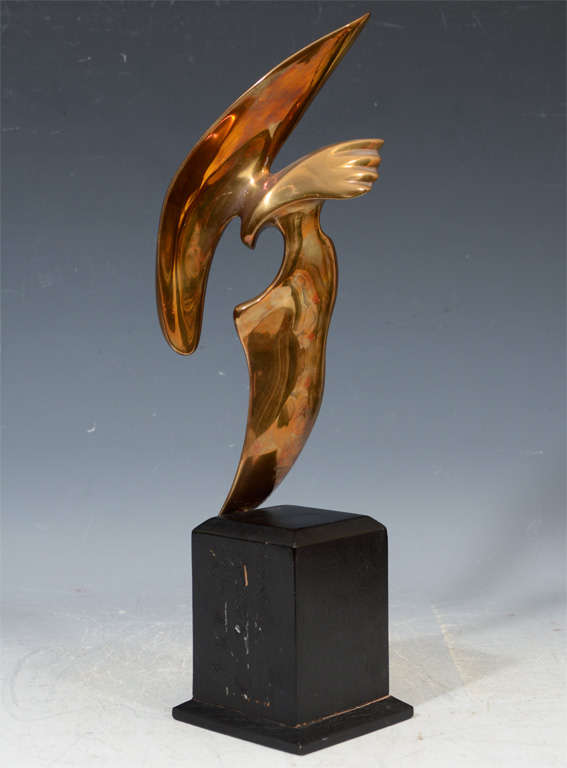Midcentury Bronze Sculpture of a Bird in Flight; Signed Somchai In Good Condition In New York, NY
