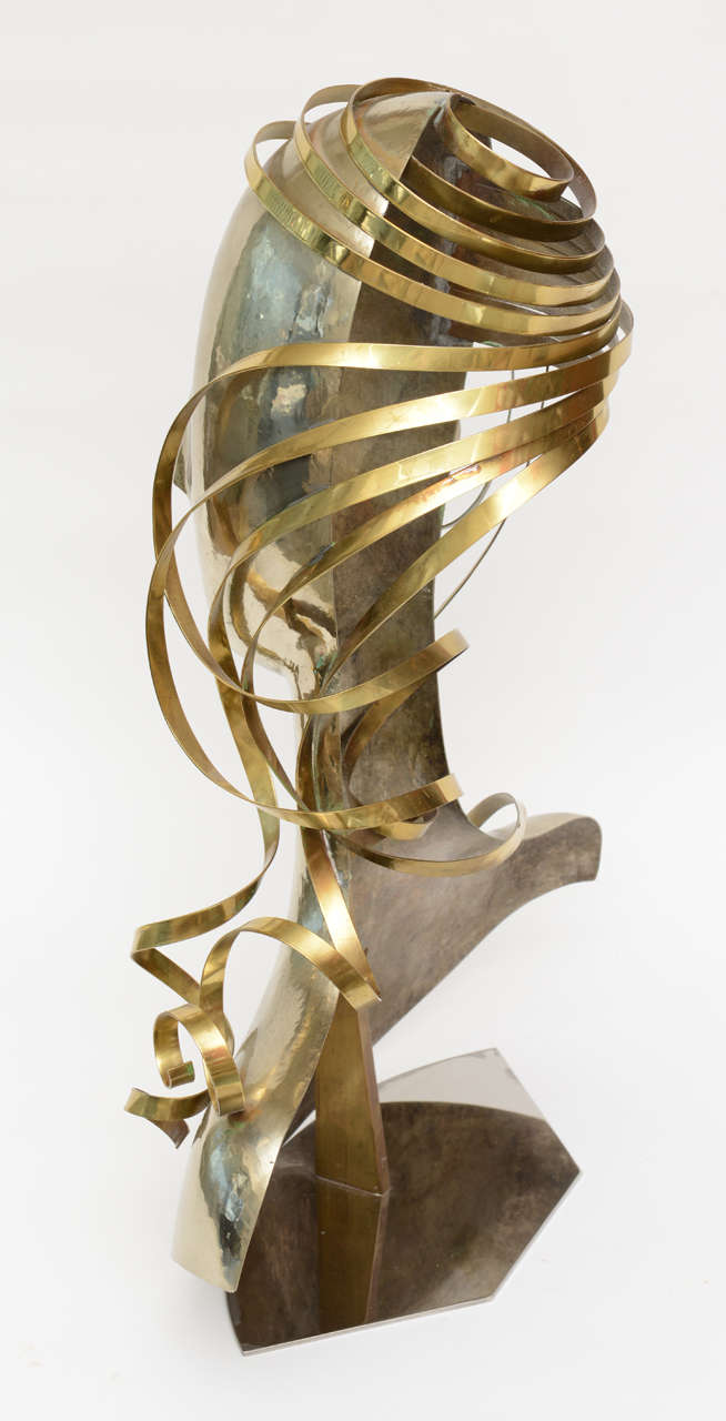 Karl Schmidt Scultura di alpaca in argento e ottone martellata a mano, unica nel suo genere in vendita 1