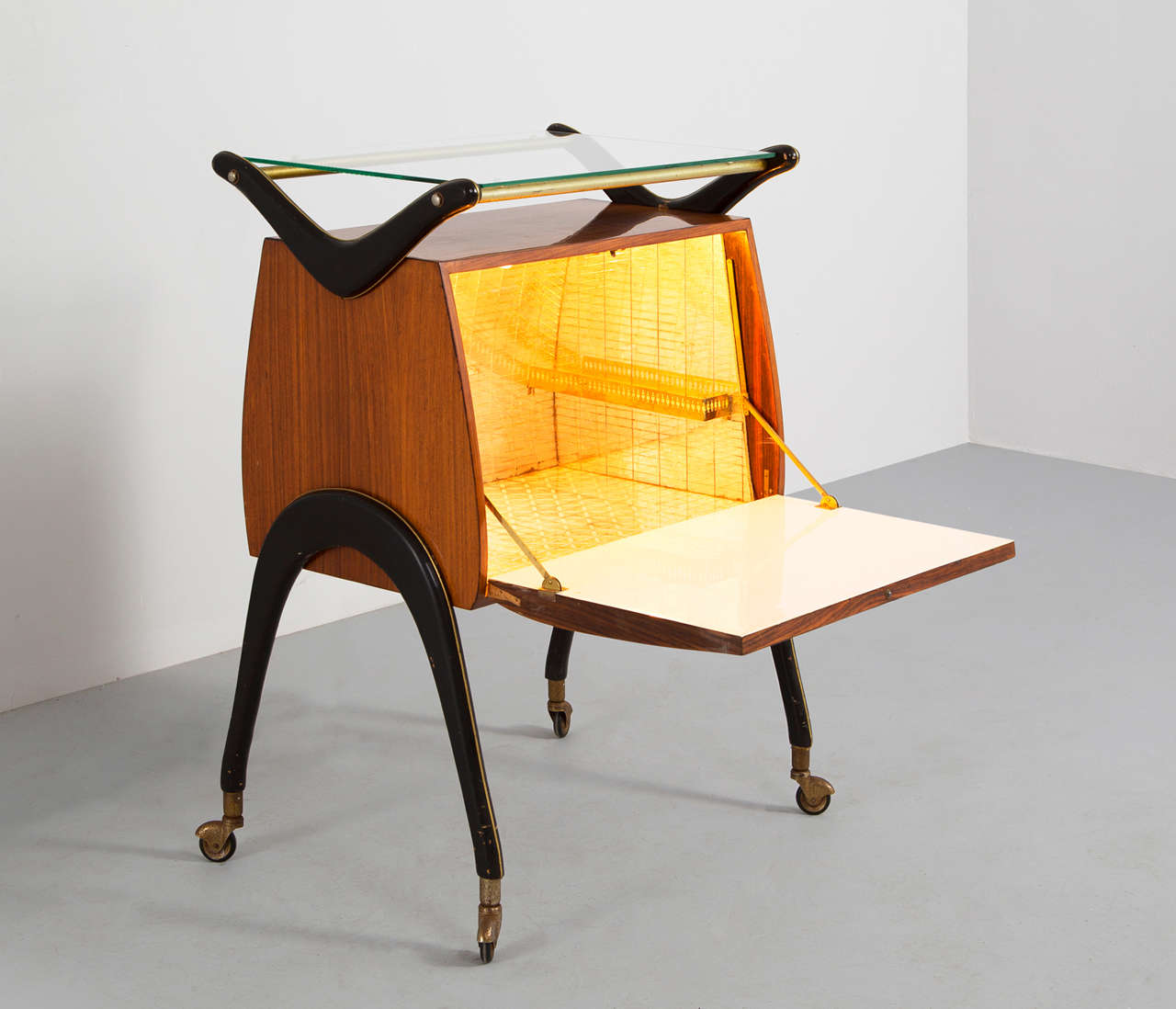 Mid-Century Modern Attributed to Cesare Lacca Dry Bar Trolley, circa 1955