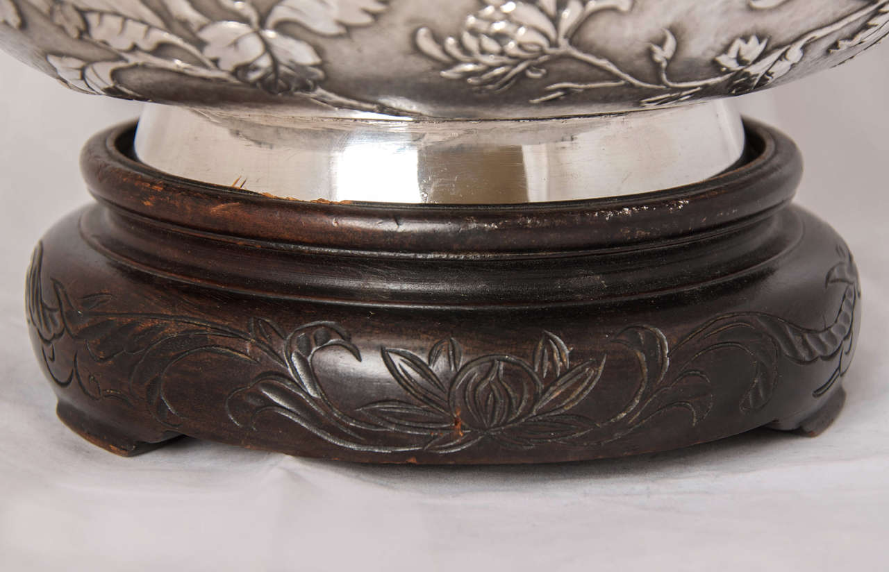 19th Century Large Chinese Export Silver Bowl For Sale