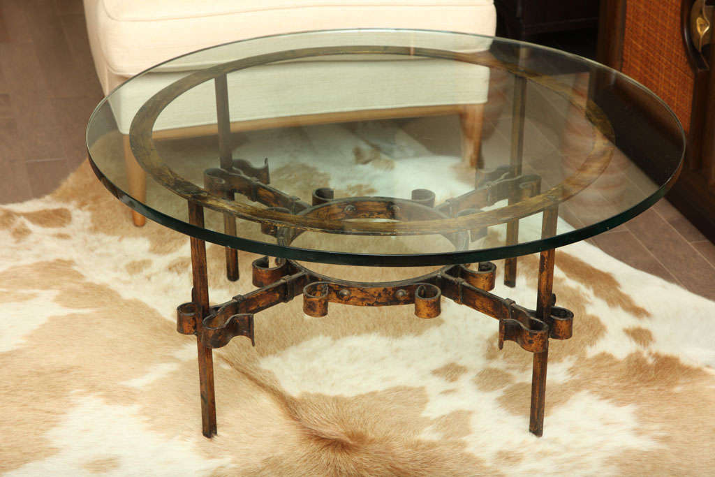 Decorative Gold Painted Iron Cocktail Table, Italian c. 1950 In Fair Condition For Sale In New York, NY