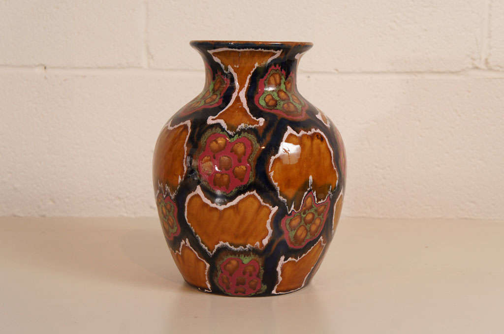 Here is a beautiful ceramic vase with a a great glazed pattern.