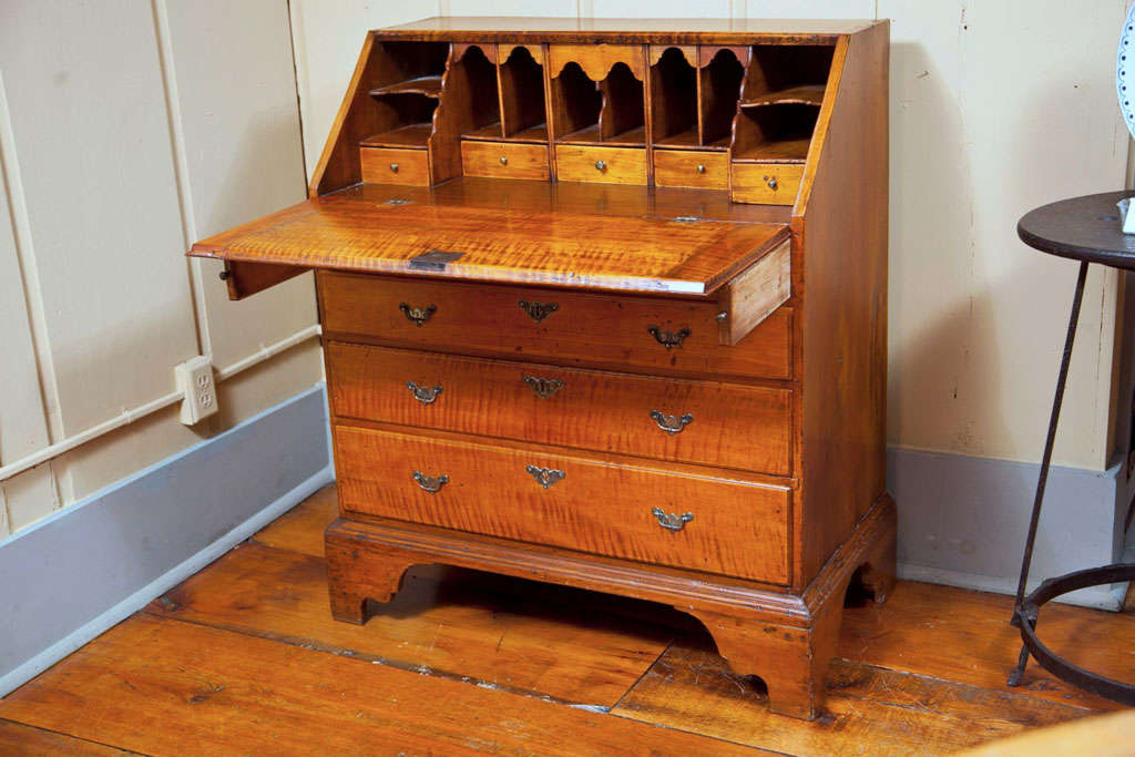 A Rare Queen Anne Curly Maple Slant Front Desk  C. 1730 For Sale 1