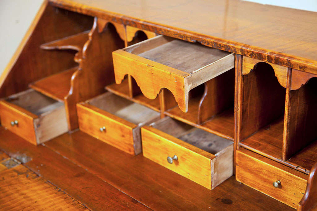 A Rare Queen Anne Curly Maple Slant Front Desk  C. 1730 For Sale 3