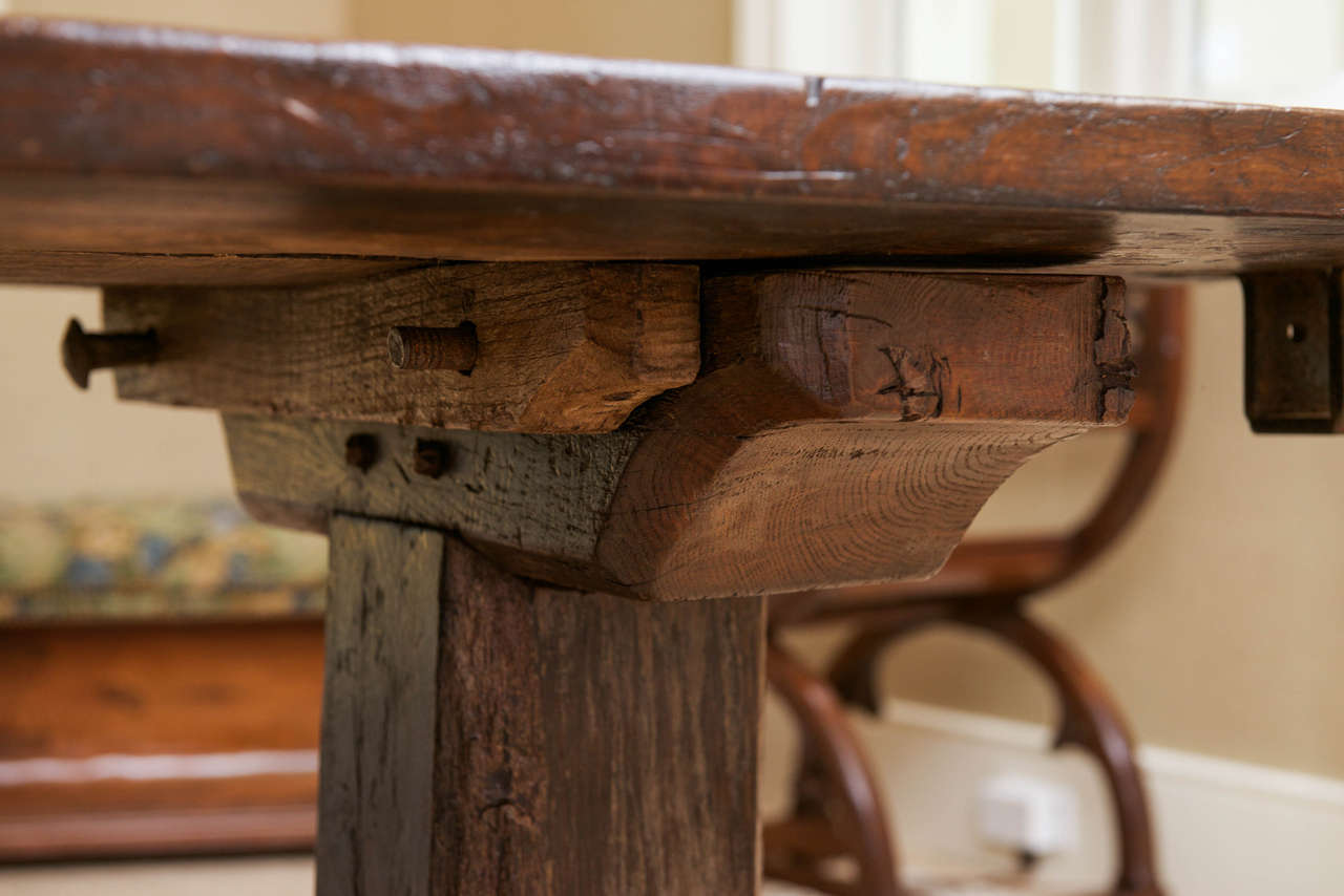 An English 18th c. Ash Refectory Table In Excellent Condition In New York, NY