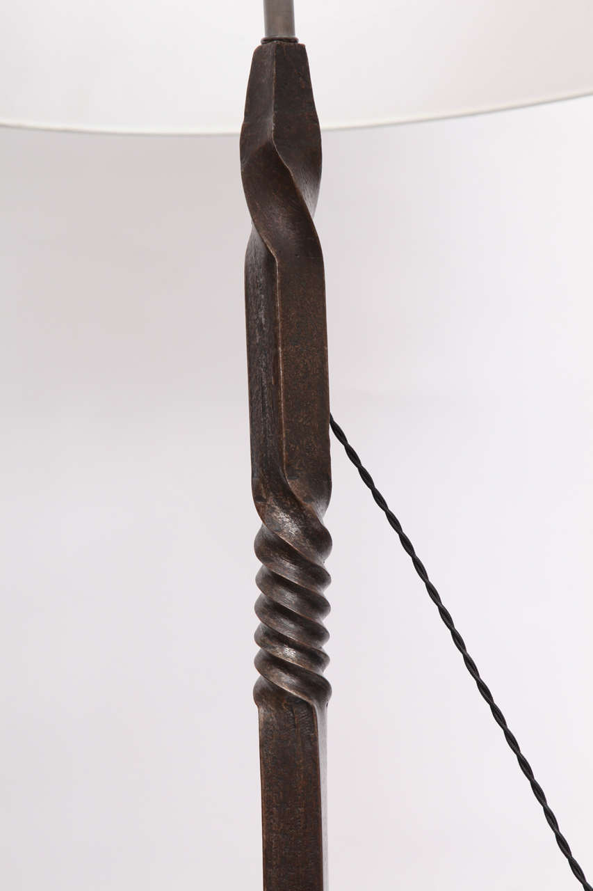 1920s French Art Deco Hand-Wrought Iron Floor Lamp In Excellent Condition In New York, NY