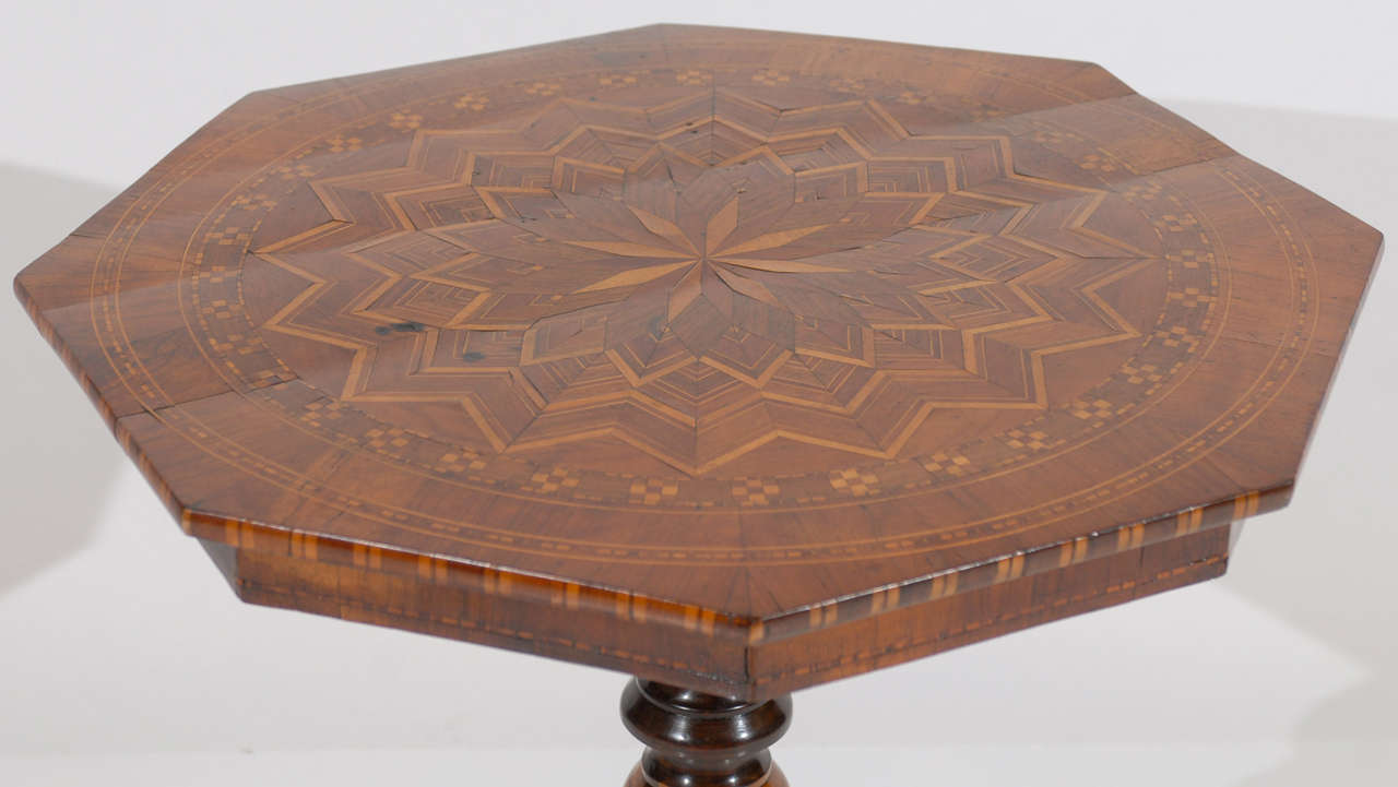 19th Century Italian Neoclassical Style Inlaid Walnut Sorrento Table, circa 1890 In Good Condition In Atlanta, GA