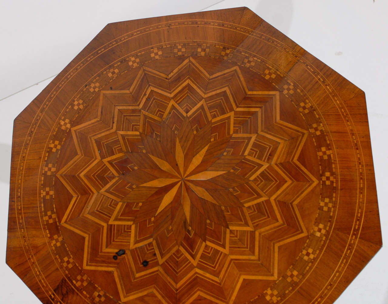 19th Century Italian Neoclassical Style Inlaid Walnut Sorrento Table, circa 1890 3