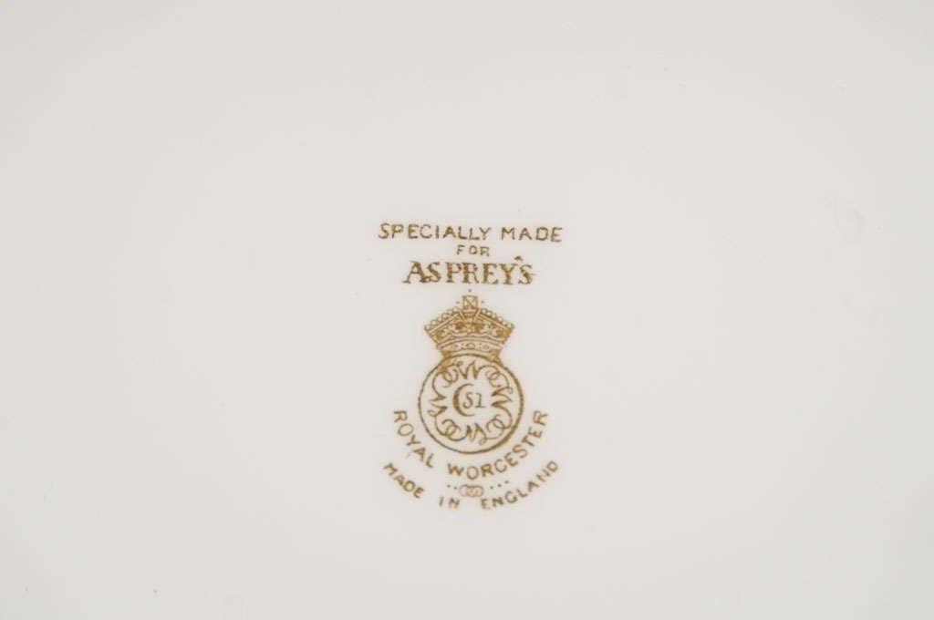 Service à dessert doré peint à la main Royal Worcester pour Asprey's-17 pièces en vente 2