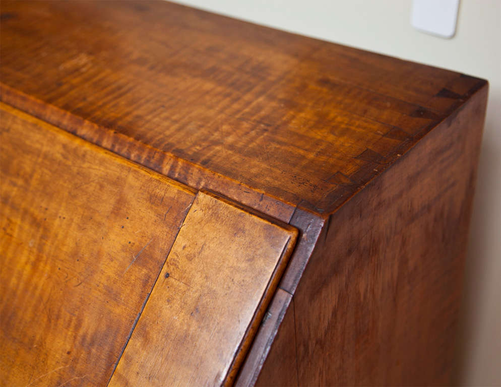 American Craftsman 18th Century Tiger Maple Connecticut Desk For Sale