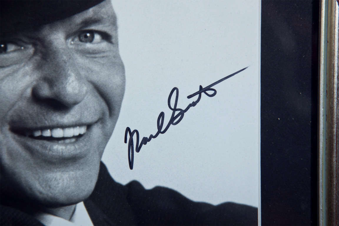 Late 20th Century 1970'S Autographed Frank Sinatra Photo