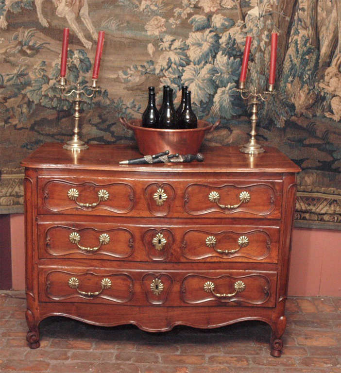 Fine Louis XV Period Walnut Commode with Period Hardware 1