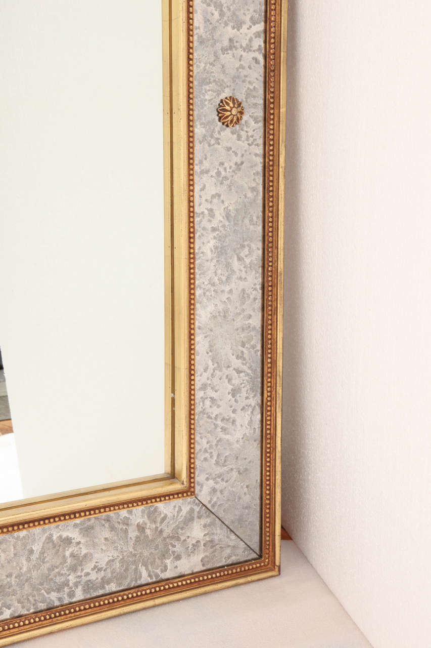 Mid-20th Century Elegant Art Deco Wall Mirror