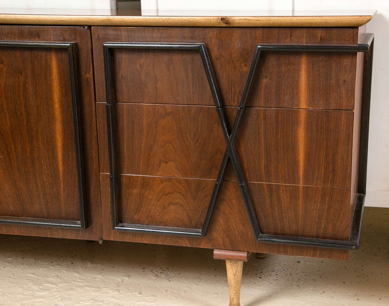 Mid-Century Modern Rosewood and Ebonized Sideboard or Console In Good Condition In Stamford, CT