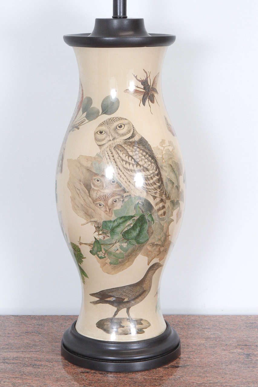 Magnificent Pair of Hurricane Table Lamps Decorated with an Array of Birds In Good Condition In New York, NY