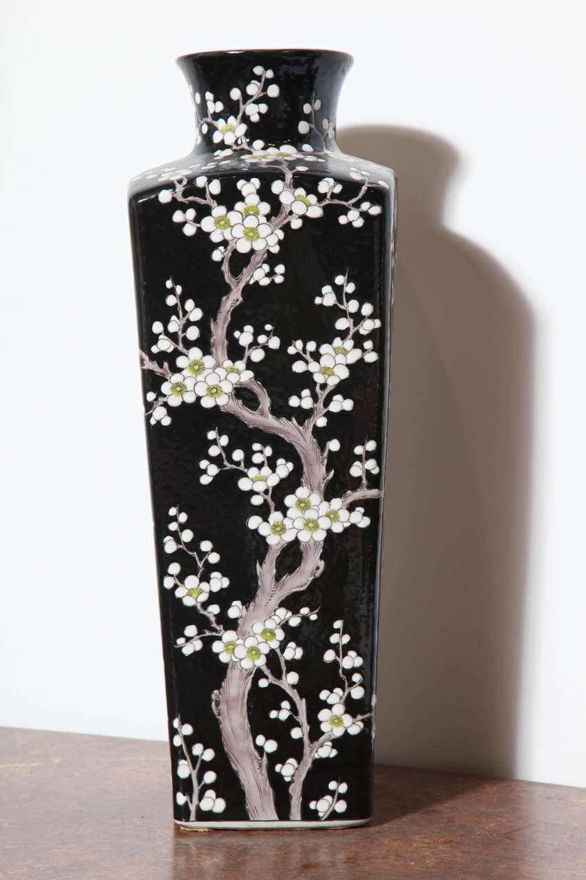 Black Glazed Chinese Vase with White Cherry Blossom Motif In Excellent Condition For Sale In New York, NY
