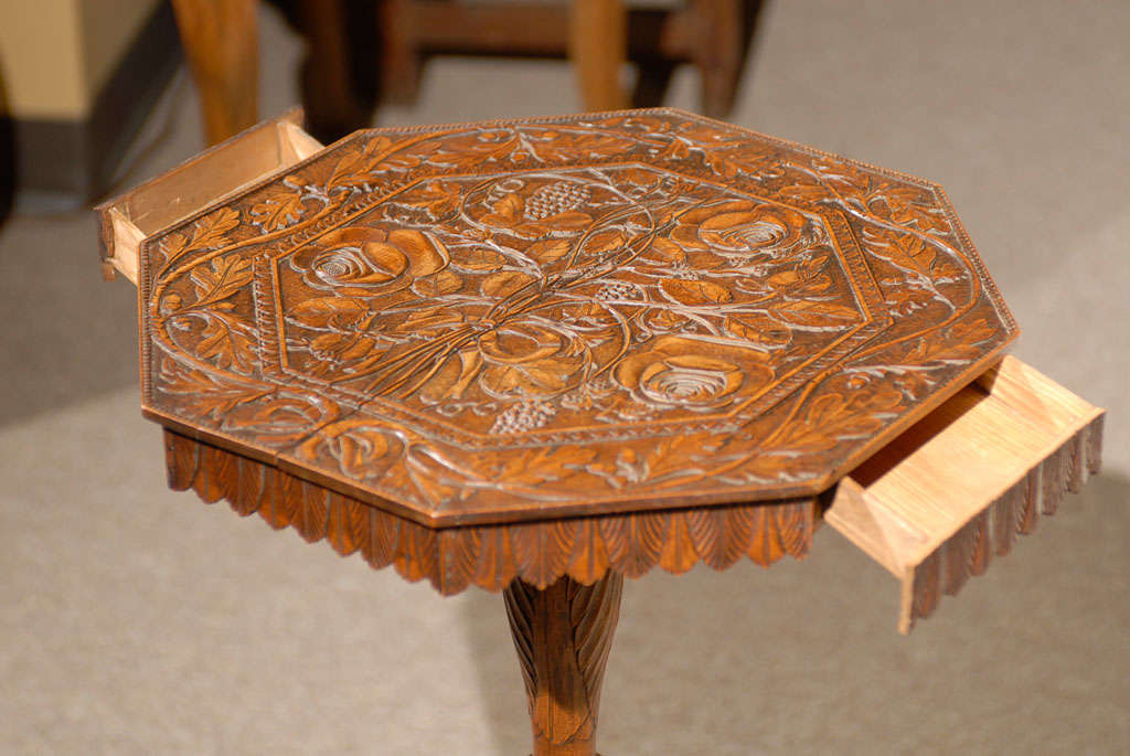 19th Century Carved Walnut Pedestal Table from the Black Forest, circa 1860 For Sale 1