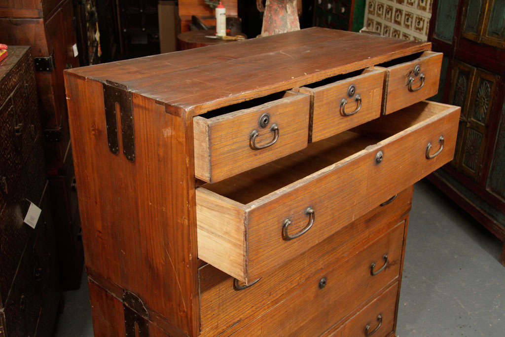 Kiriwood Tansu Dresser In Excellent Condition For Sale In New York, NY