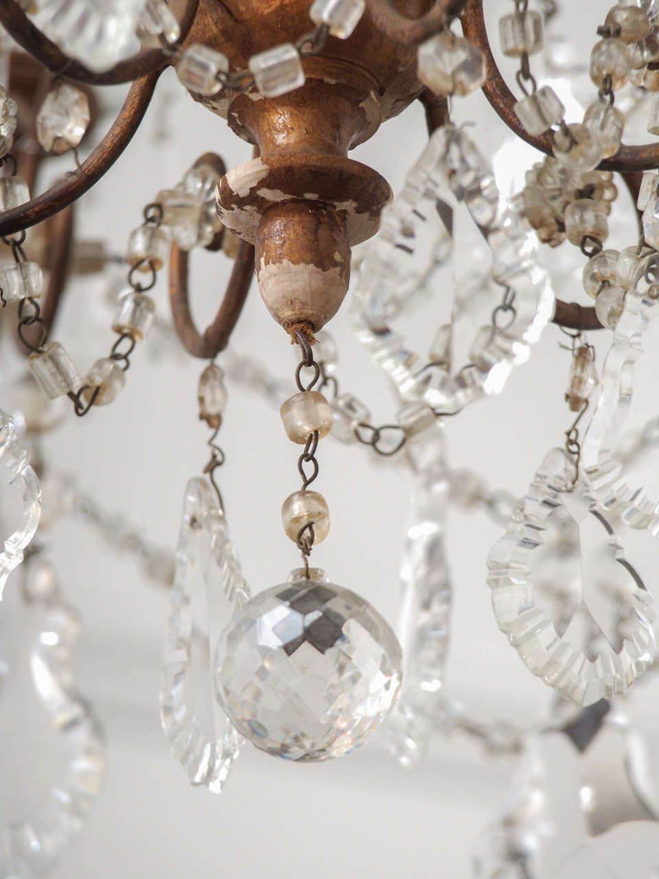 Italian Crystal and Gilt Chandelier 3