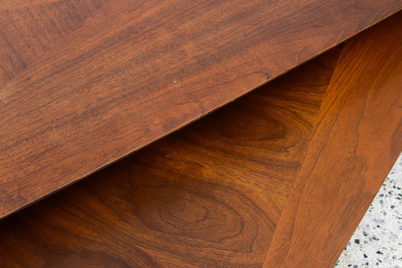 American Pivot or Swivel Mid-Century Modern Coffee Table, 1960s America