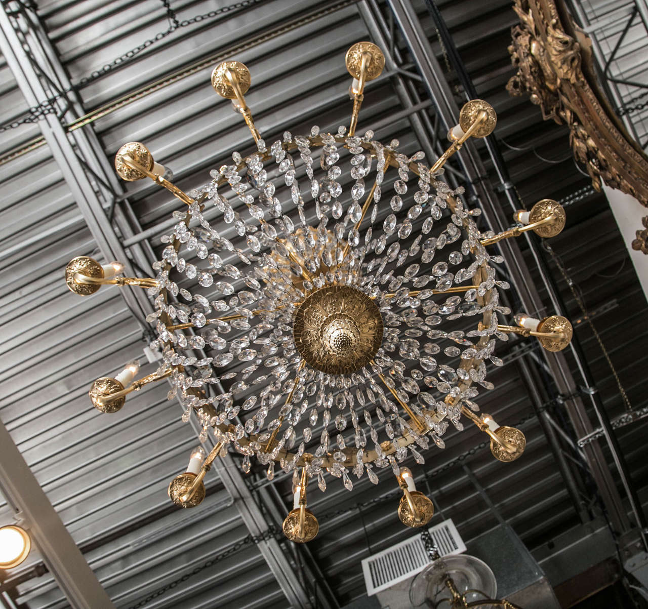 Crystal and Doré Bronze 12-Light Chandelier In Excellent Condition In Stamford, CT
