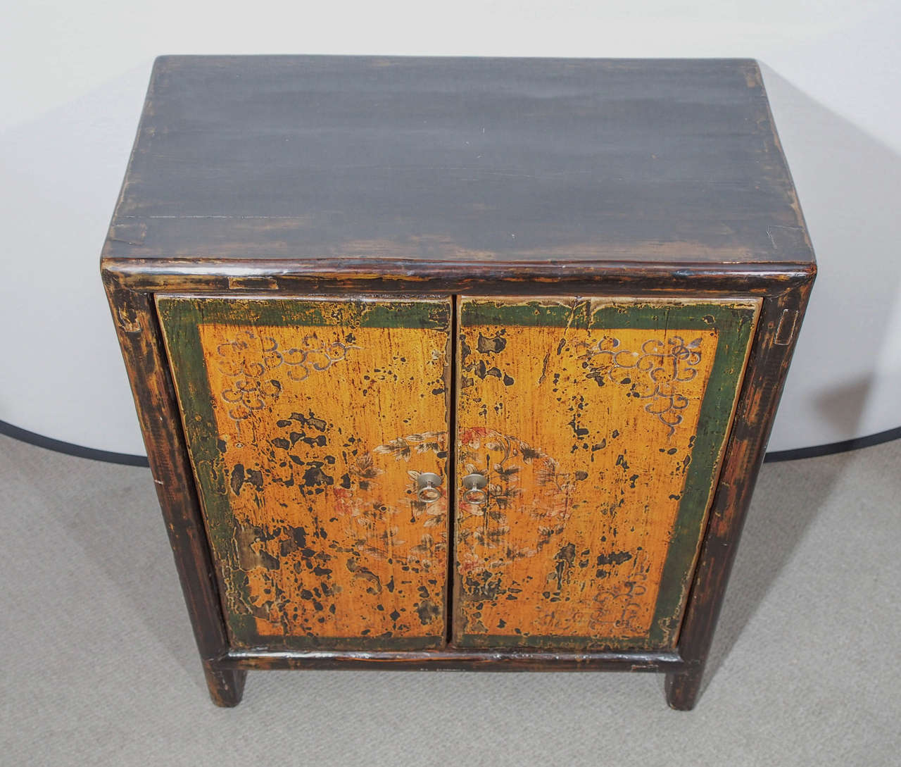 19th Century Antique Chinese cabinet