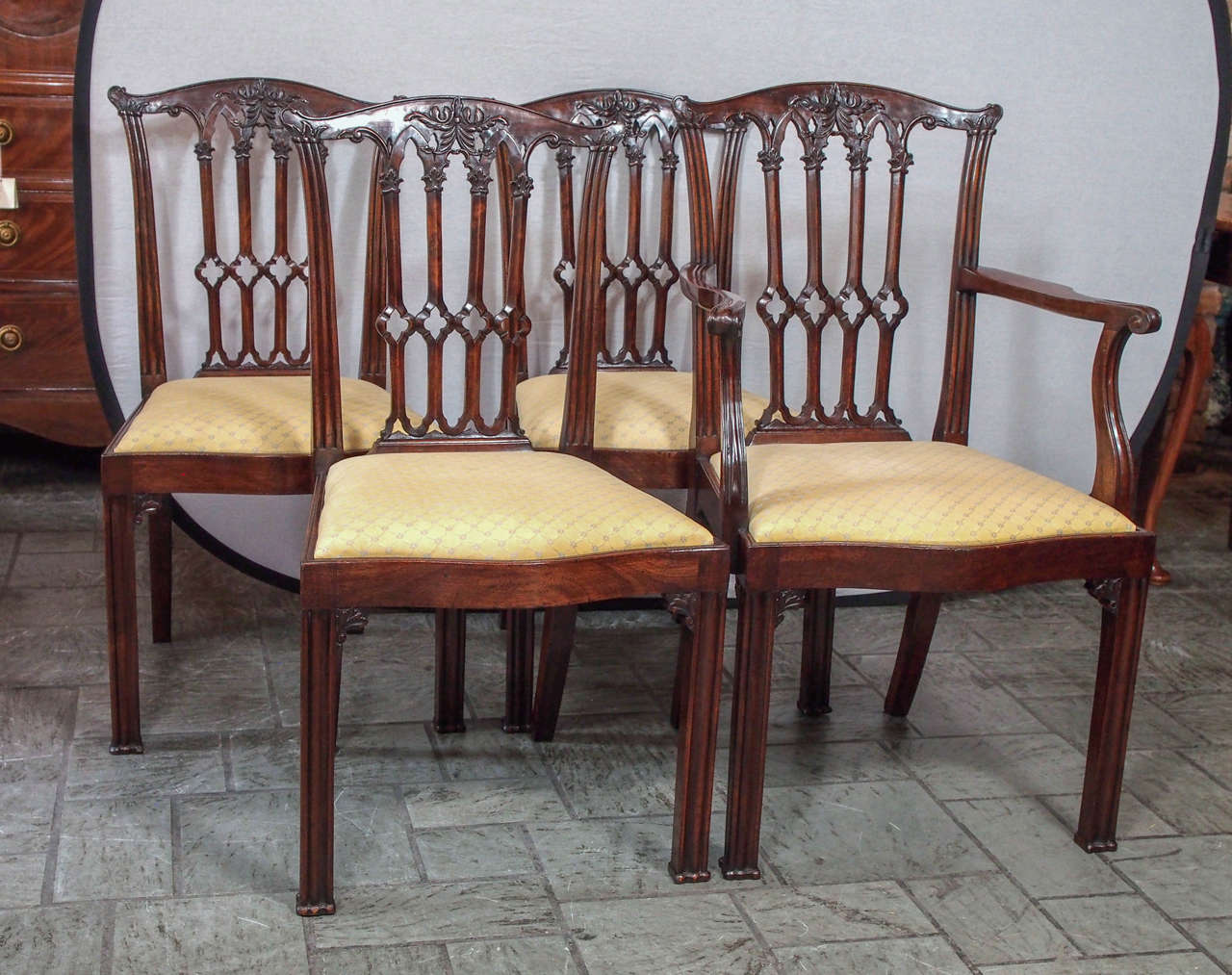 Set of eight antique English mahogany dining chairs (two arms, six sides). Slip-in seats.