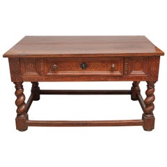 Mesa italiana del siglo XVIII de dos cajones de nogal con incrustaciones de madera de frutal y hueso