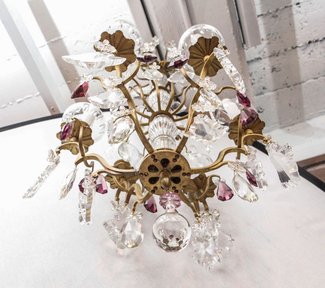 Französischer Dore Bronze-Kristall-Kronleuchter im Louis-XV-Stil des 19. Jahrhunderts im Angebot 5