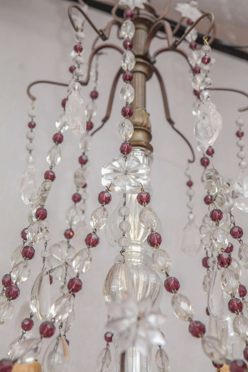 Lampadario francese del 1900 in bronzo con perline, ametista e cristallo di rocca in vendita 3