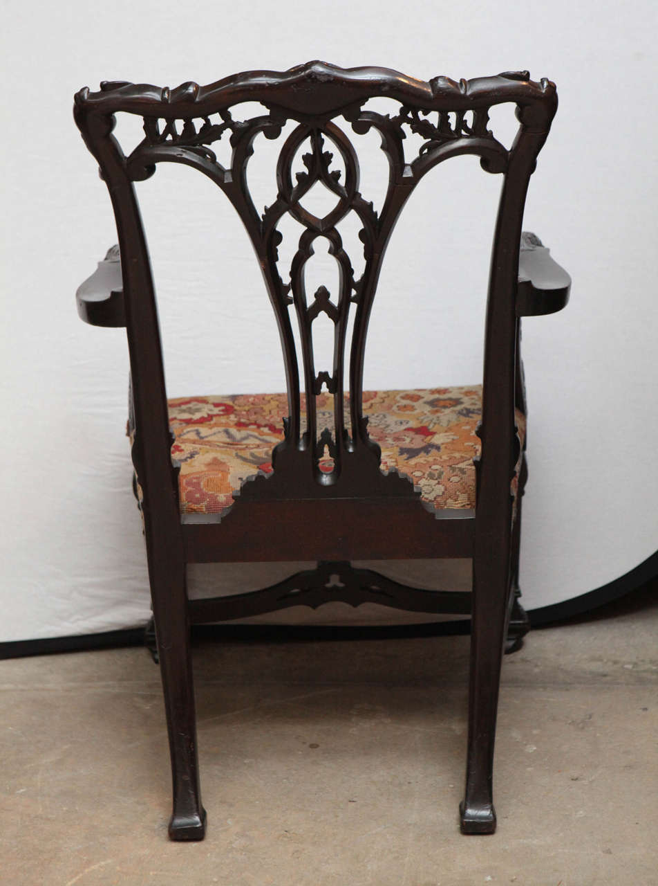 Pair of 19th Century English Mahogany Oversized Armchairs For Sale 6