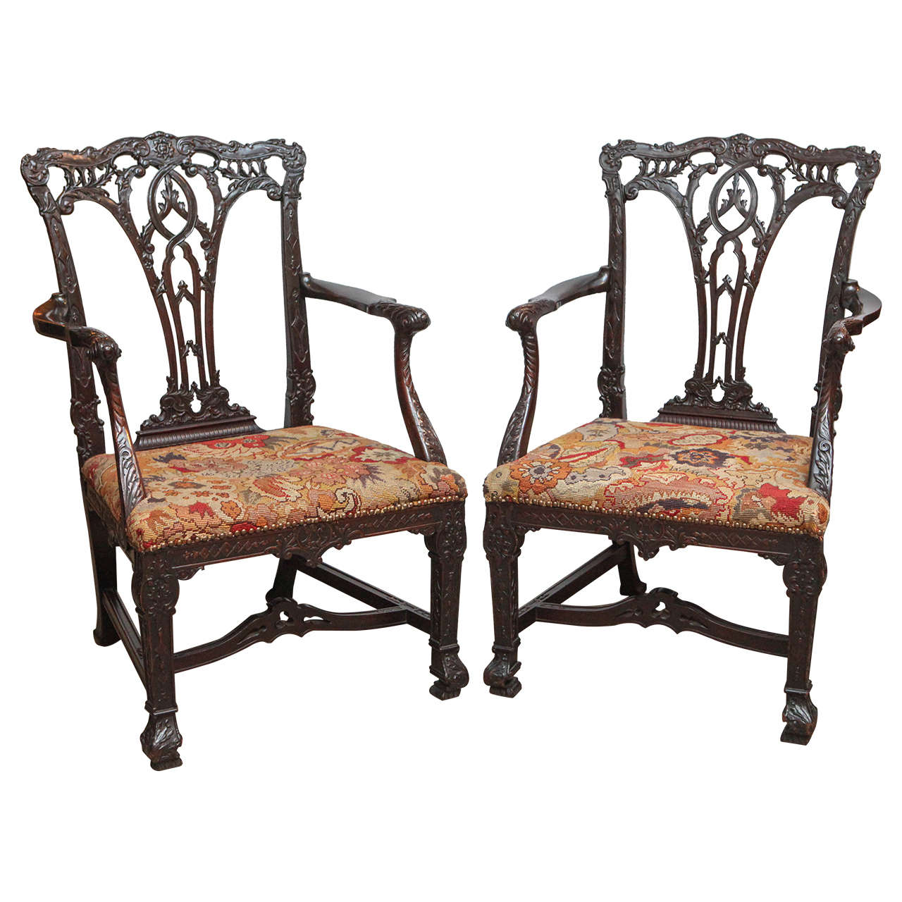 Paire de fauteuils anglais surdimensionnés en acajou du 19ème siècle