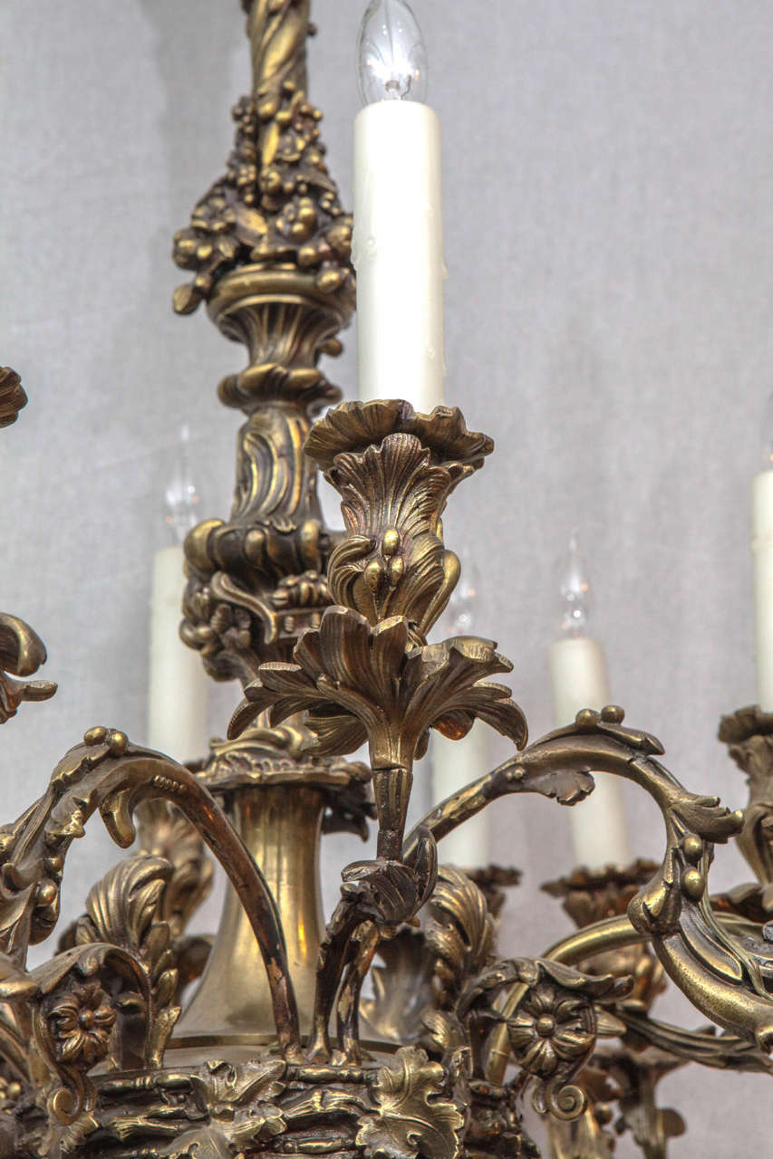 19th Century French Bronze Chandelier with Oak Leaf Motif For Sale 1