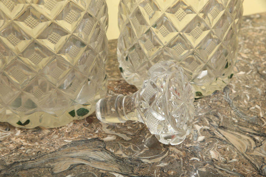 Pair of Regency Diamond and Hobnail Cut Crystal Decanters, English, circa 1820 For Sale 2
