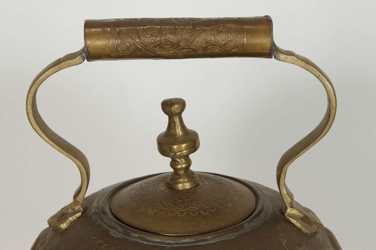 Middle Eastern Turkish Antique Brass Tea Kettle Pot on Stand In Good Condition In North Hollywood, CA