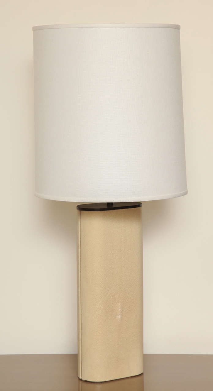 Cream shagreen wrapped lamp with white linen shade, c. 1970