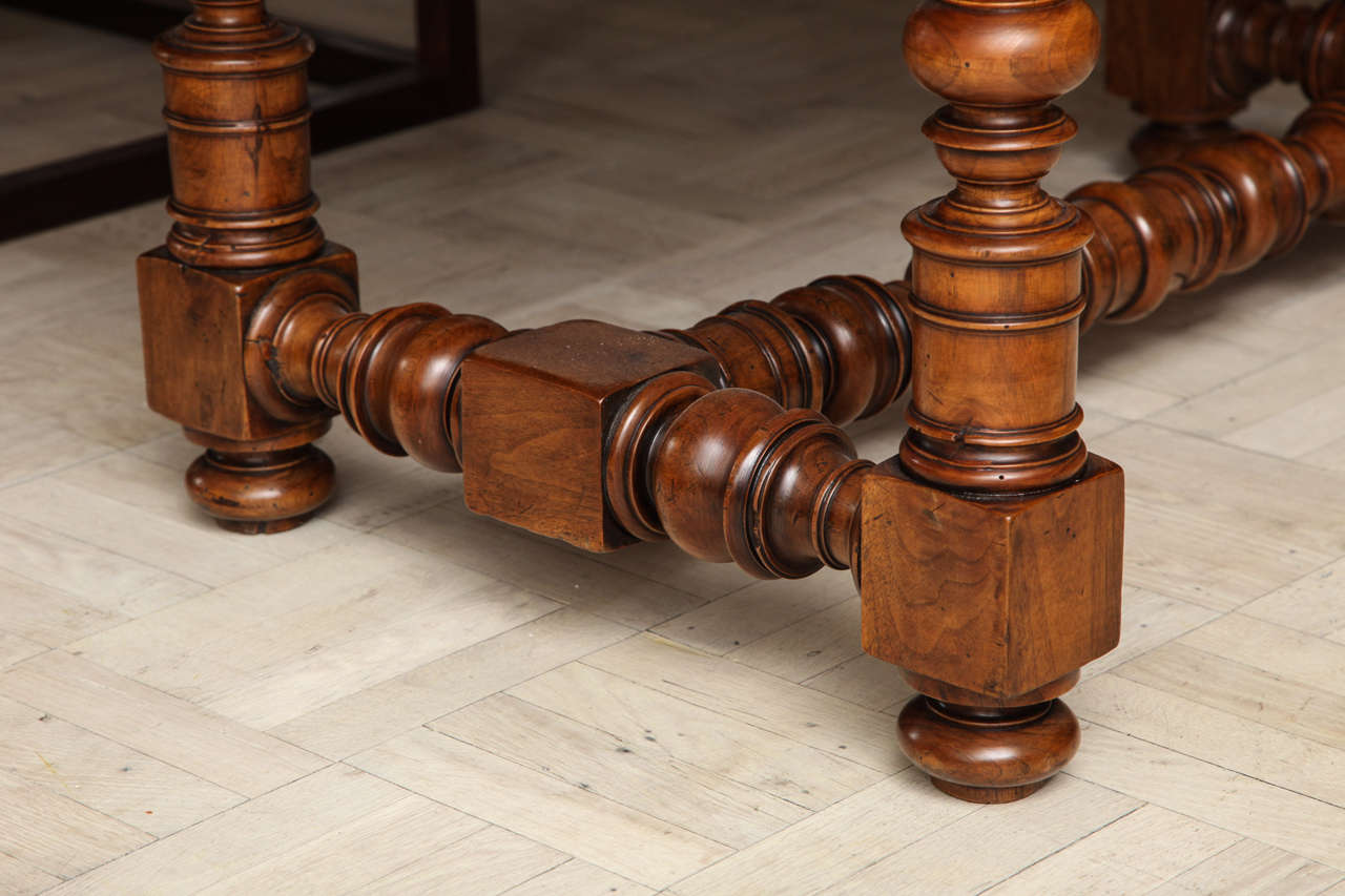 18th Century Late 18th-Early 19th Century Walnut Library Table For Sale