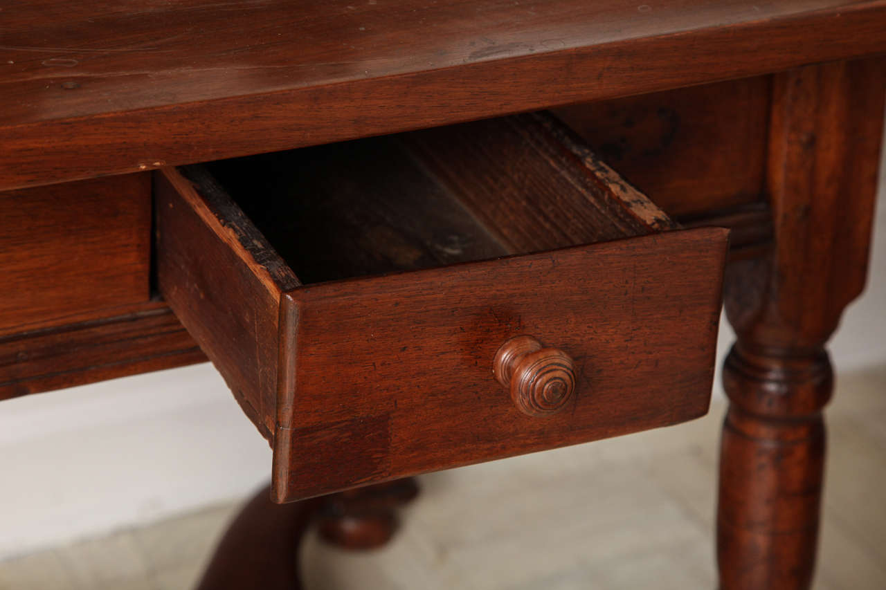 19th Century Mahogany Centre Table For Sale 1