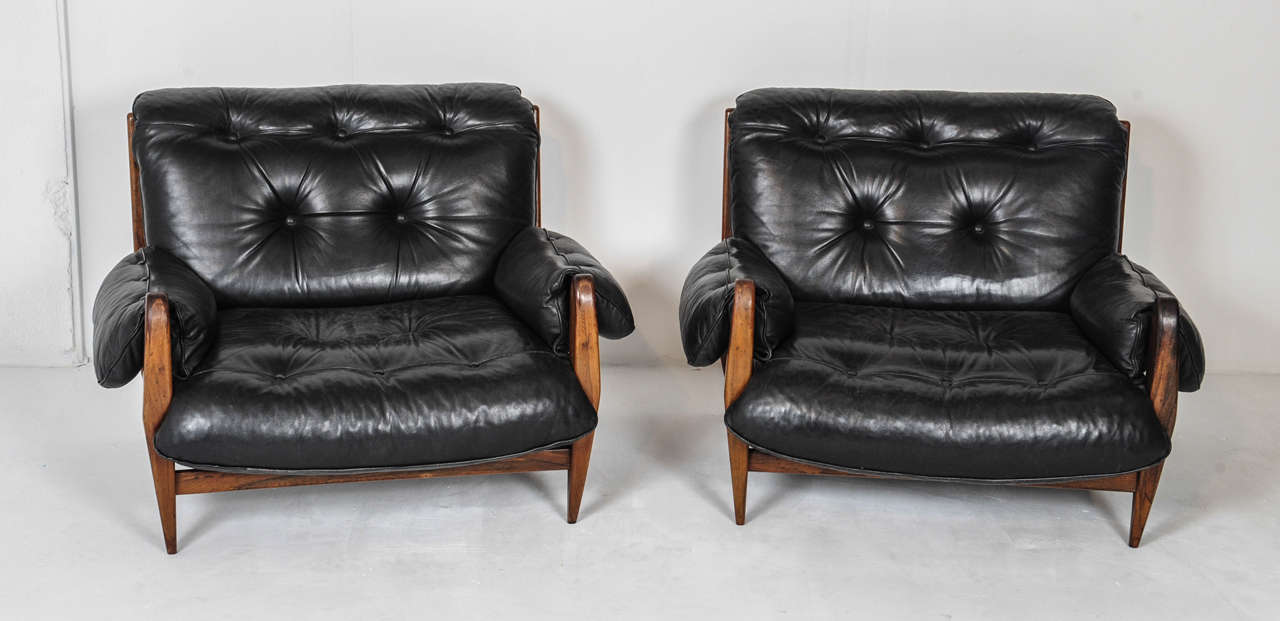 Wonderful and very rare signed pair (2x) of easy chair designed by Jean Gillon. These chairs are handmade in the 1960's of beautiful Brazilian jacaranda wood.