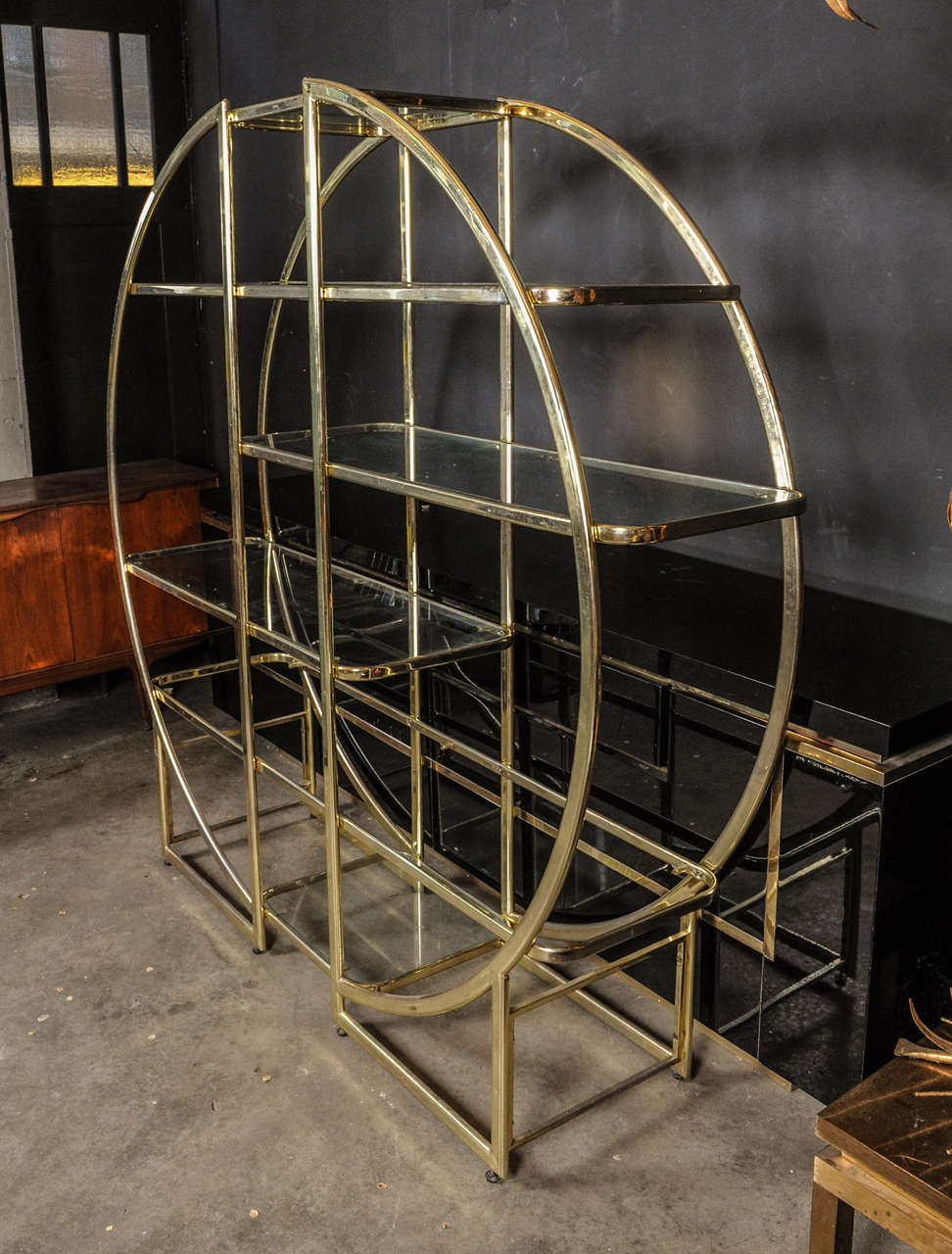 French Architectural Circular Vitrine Etagere in the Style of Milo Baughman