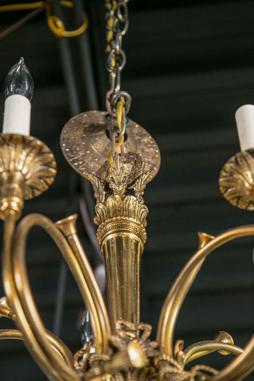 Mid-20th Century Cast Bronze Huntsman Horn and Tassel Chandelier For Sale