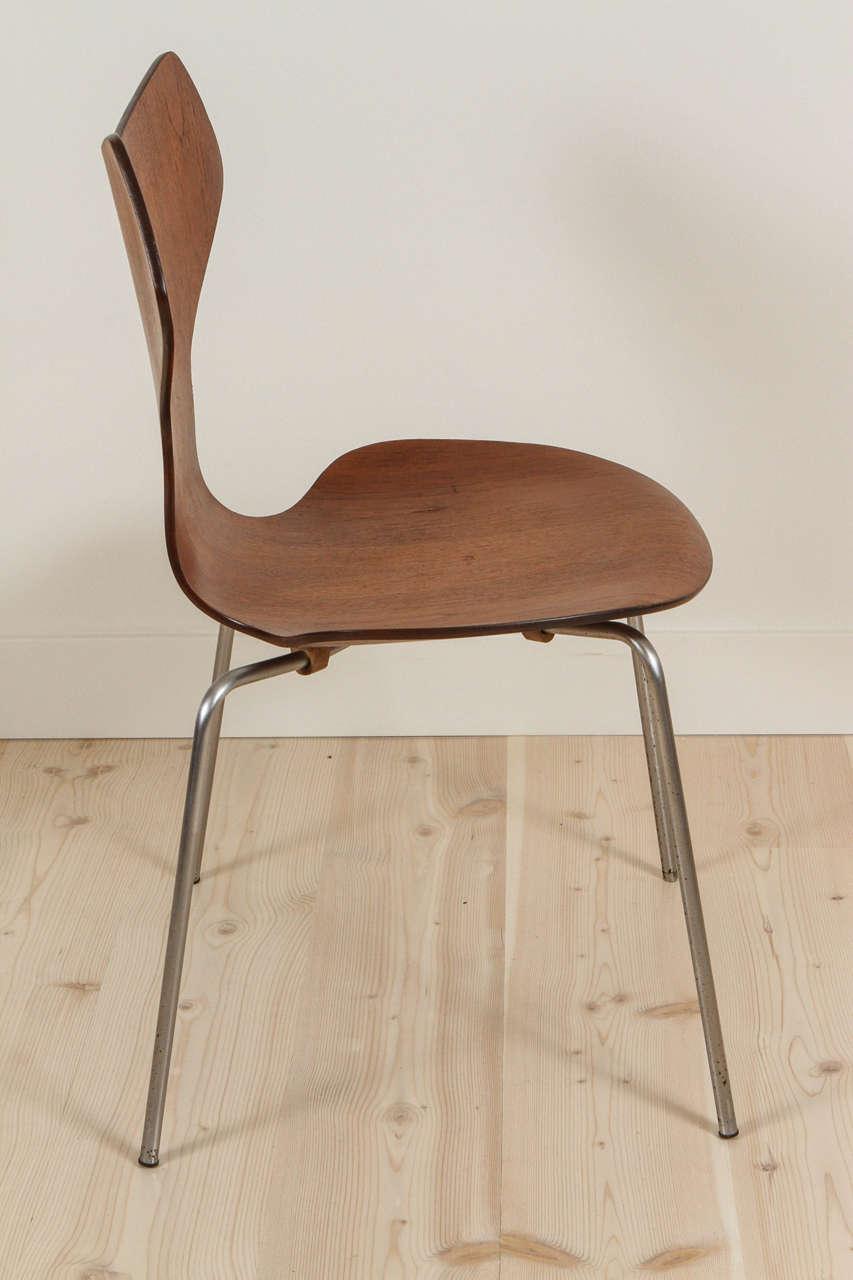 Stacking Chairs by Arne Jacobsen for Fritz Hansen 1