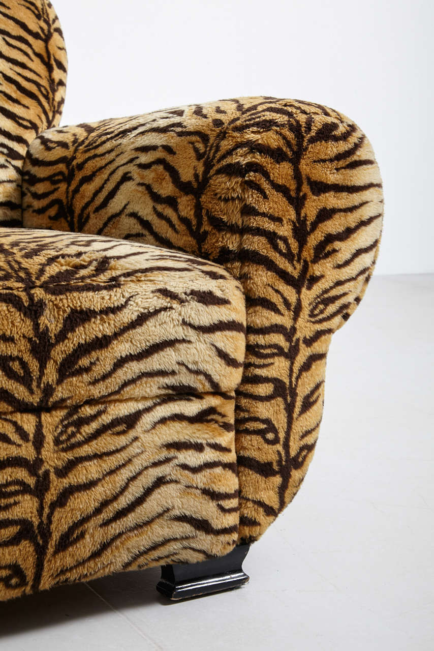 Huge Art Deco Tiger Armchair In Good Condition In Antwerp, BE