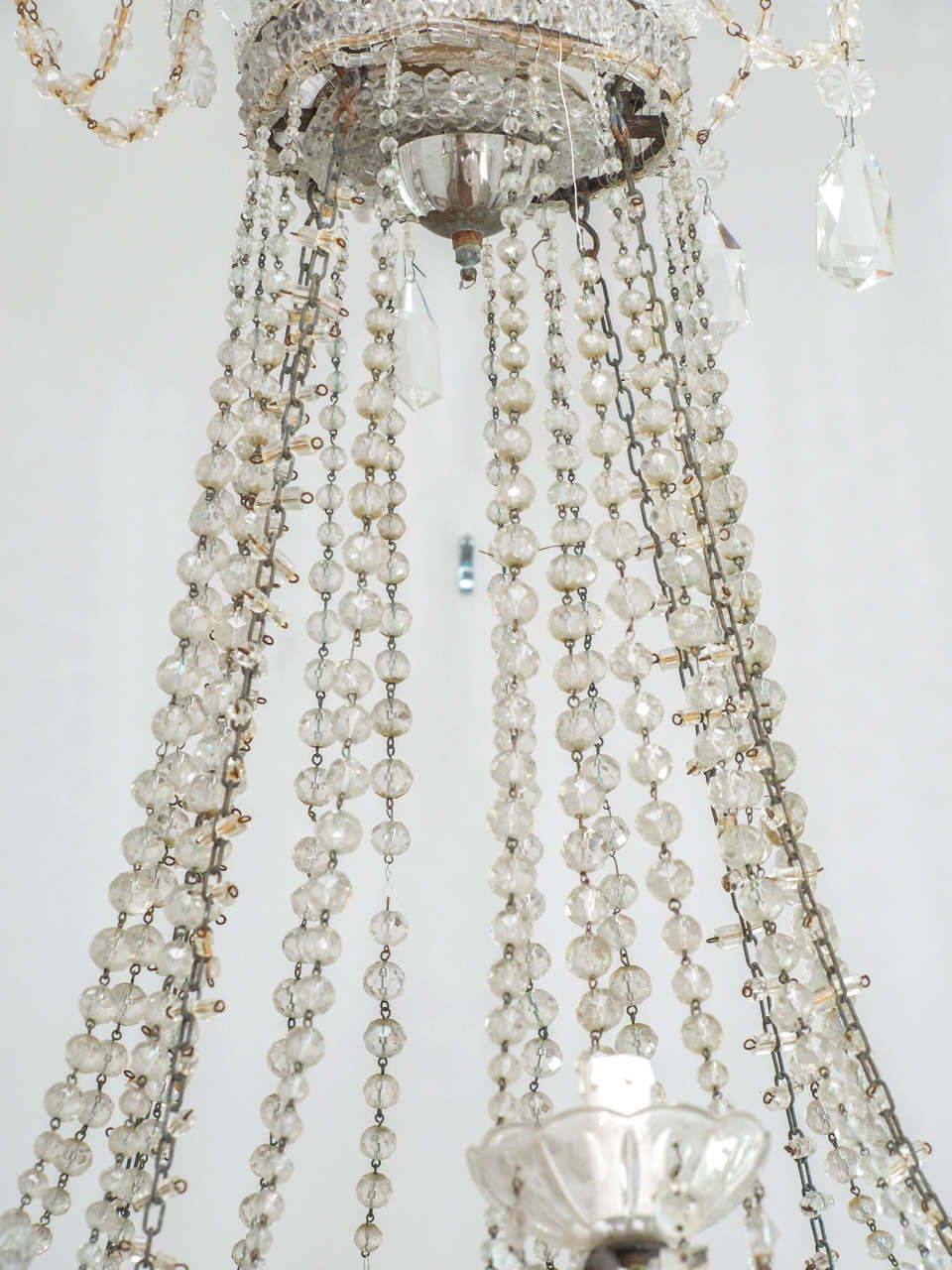 French 19th Century Repousse Crystal and Gilt Tole Chandelier For Sale 2