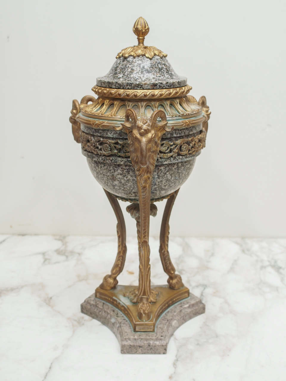 Neoclassical Revival Pair of French Marble and Gilt Bronze Cassolet For Sale